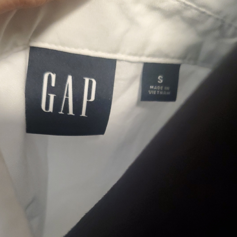 Gap Classic White Button-Up Blouse - image 2